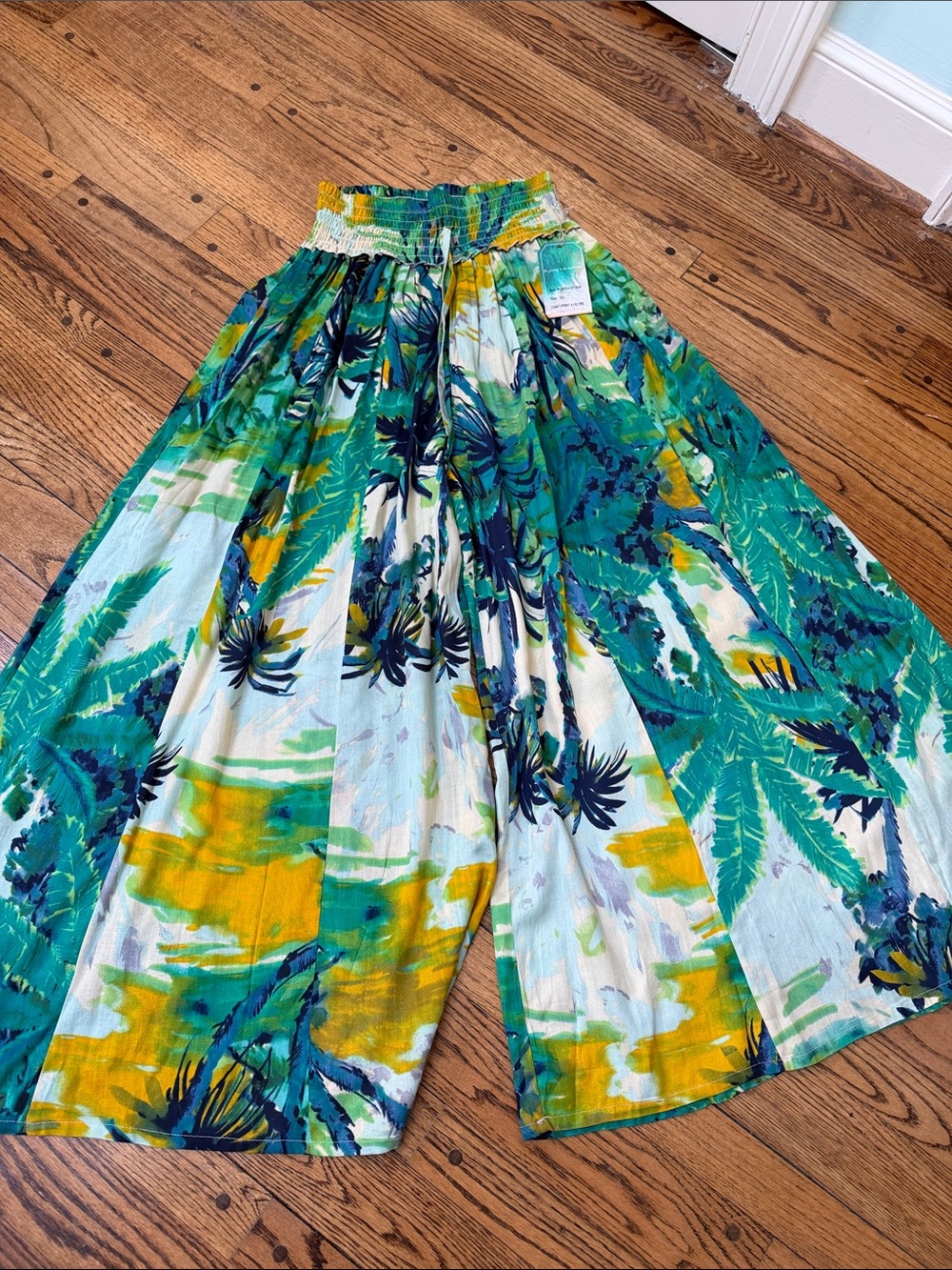 NWT True Destinations sz XL green tropical printed wide leg resort pool boho